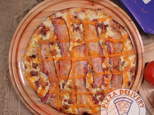 Pizza Bacon com Cheddar