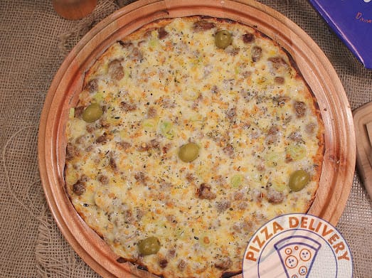 Pizza Filé com Alho Poró